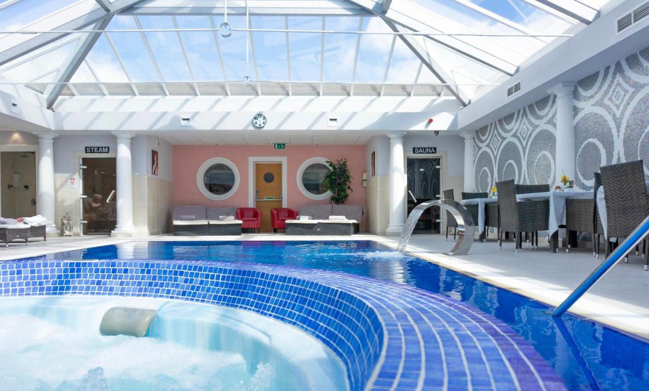 Dudsbury Golf Club - Hotel And Spa 펀다운 외부 사진