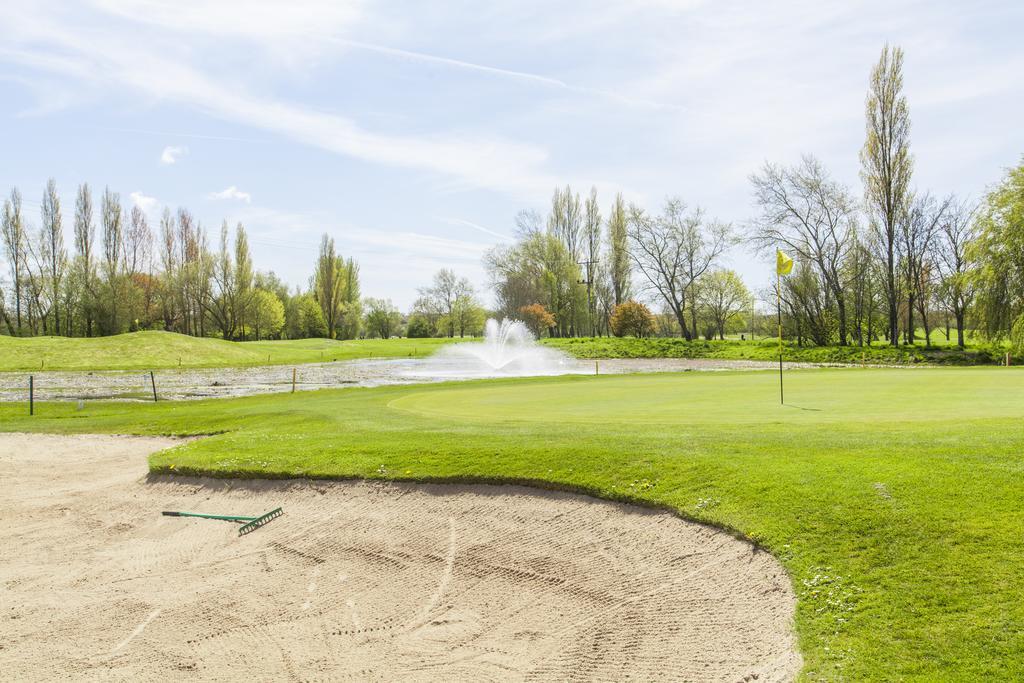 Dudsbury Golf Club - Hotel And Spa 펀다운 외부 사진